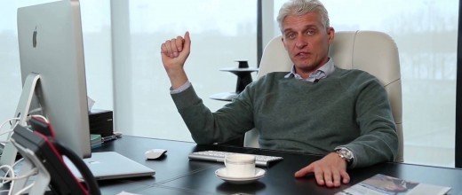 Тиньков в перископе хамит в сторону Дневника Хача, Навального, Уранта и Бизнес Молодость, Сбербанк и девушек.