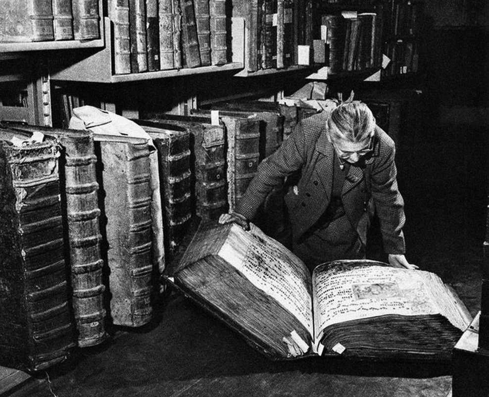 Библиотека в пражском замке 1950 год