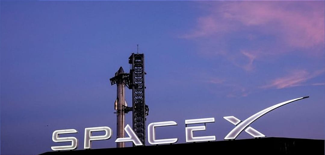 Космический корабль Dragon компании SpaceX с экипажем готовится к возвращению с МКС 