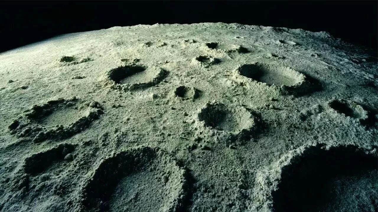 Учёные зафиксировали 245 свежих падений астероидов на Луне