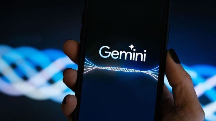 Google обогнал OpenAI: Gemini взлетает на вершину популярности  