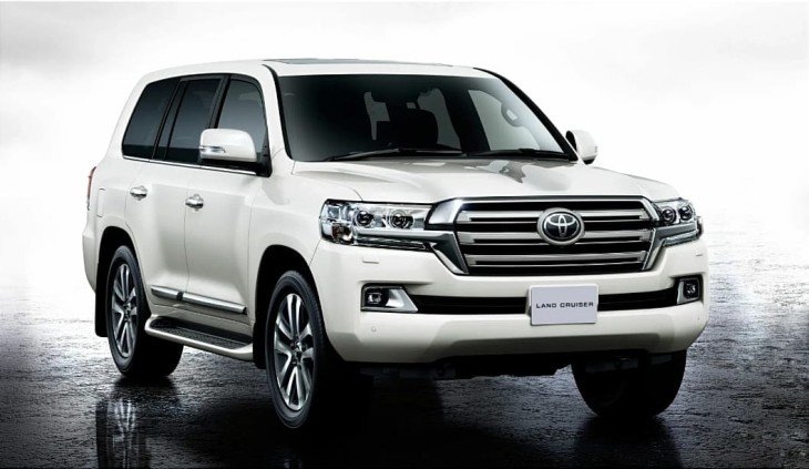 Toyota Land Cruiser и Toyota RAV4 превратятся в электромобили