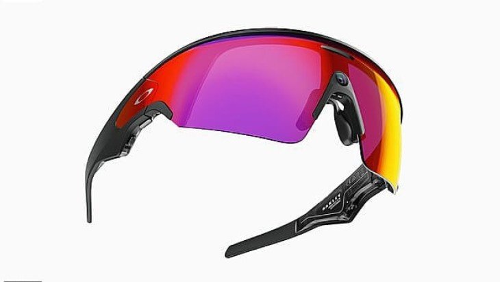 Oakley Vanguard — новые умные очки от Meta для спортсменов